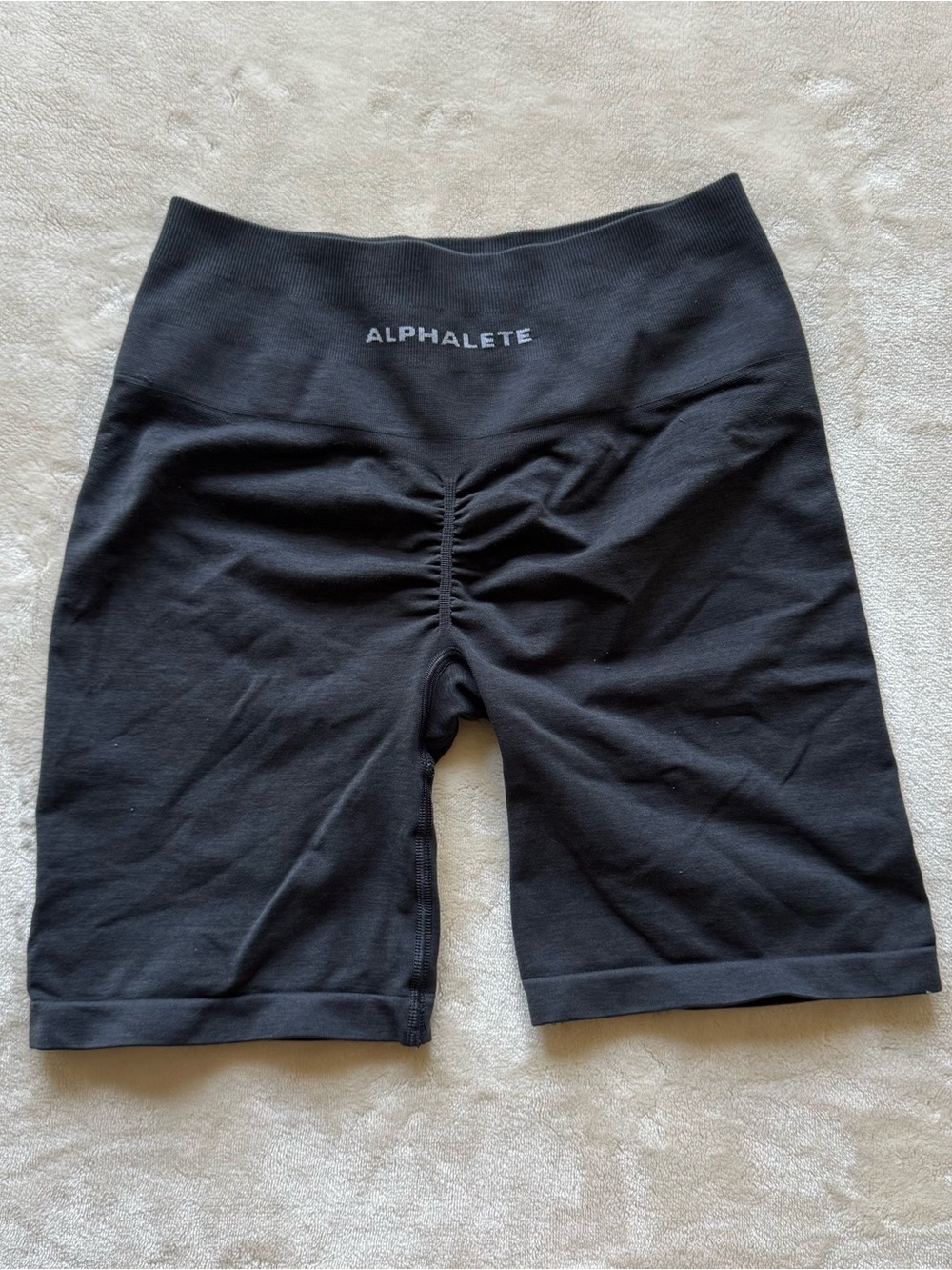 Alphalete Scrunch Bum Grey High-Waist Scrunch Bike Shorts